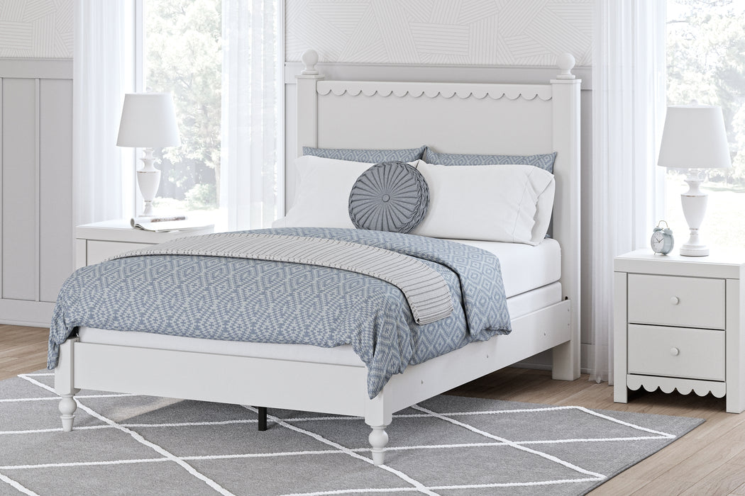 Mollviney  Panel Bed