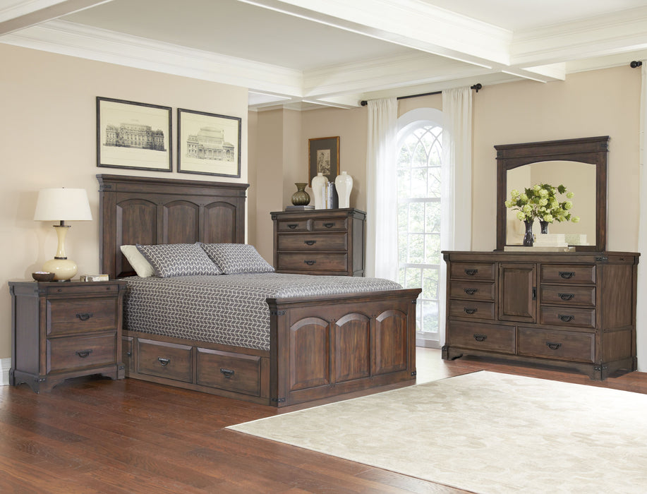 B06928 - 6 Drawer Chest - Brown Mahogany