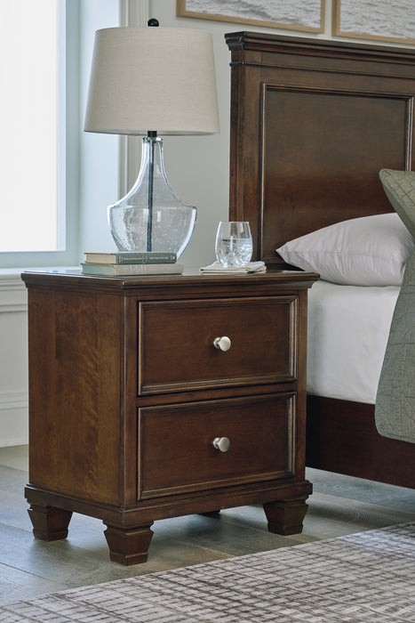 Danabrin Twin Panel Bed with Mirrored Dresser, Chest and Nightstand